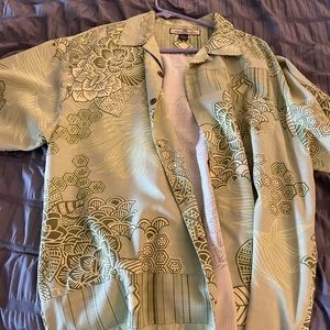 Tommy Bahama Mens short sleeve shirt